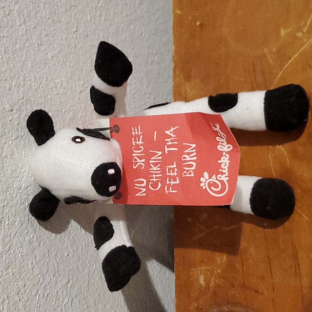 Chick-fil-A plush cow 2008